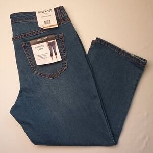 NWT Nine West Chrystie Capri Jeans Size 12 Mid Rise Straight Leg Medium‎ Wash